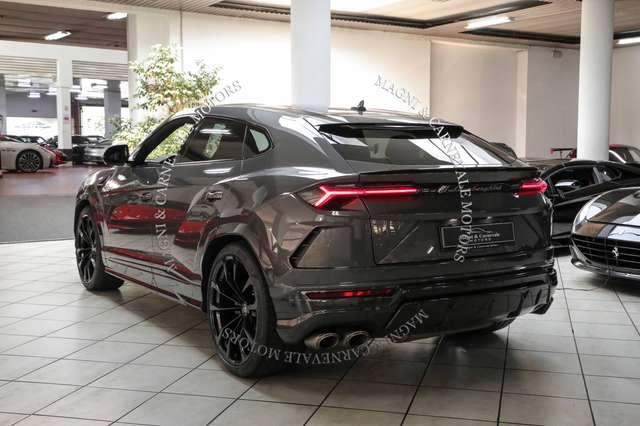 Lamborghini Urus AKRAPOVICH|FULL CARBON PACK|NIGHT VIEW|23''|B&O