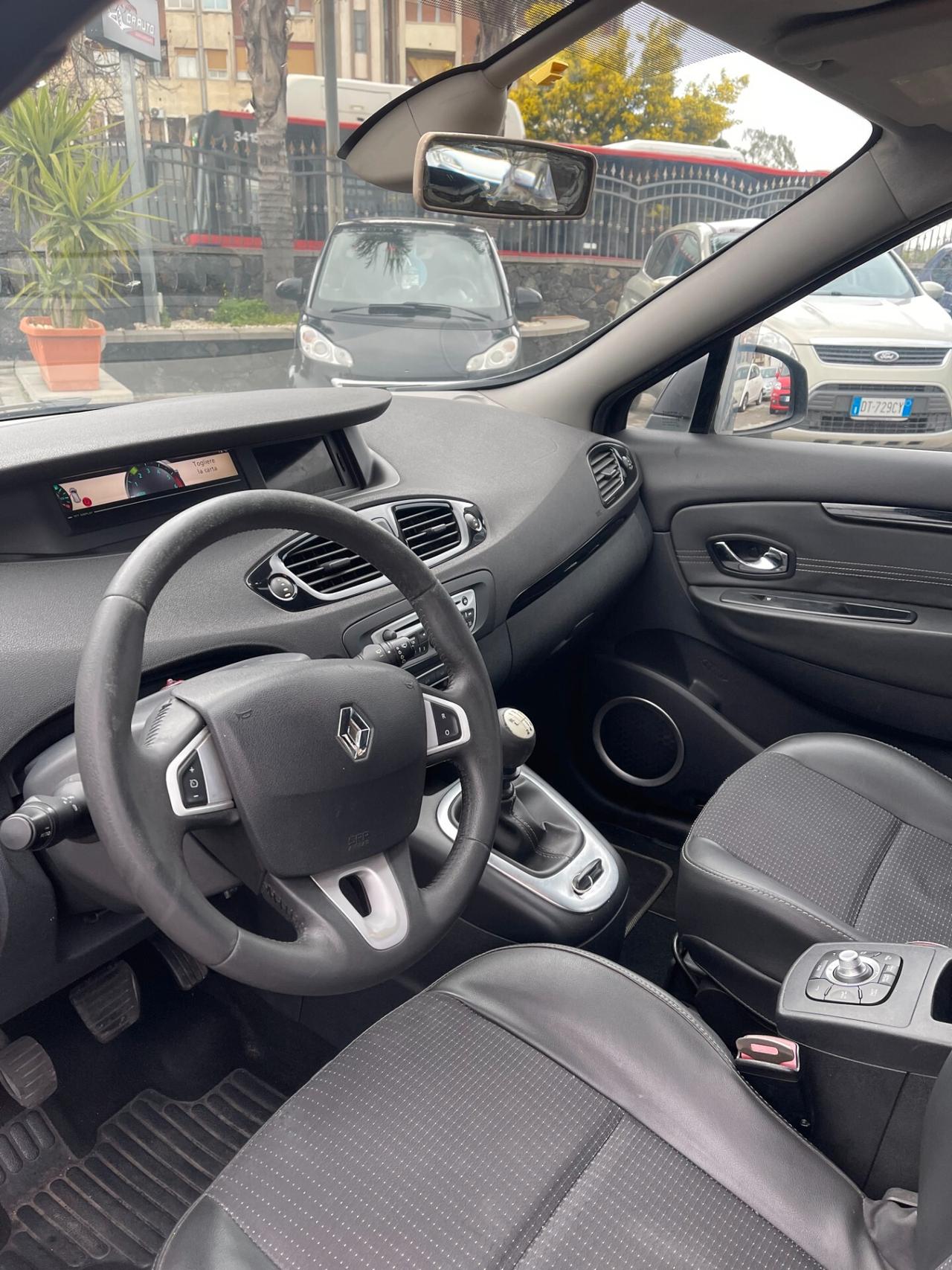 Renault Scenic Scénic X-Mod 1.6 dCi 130CV Luxe
