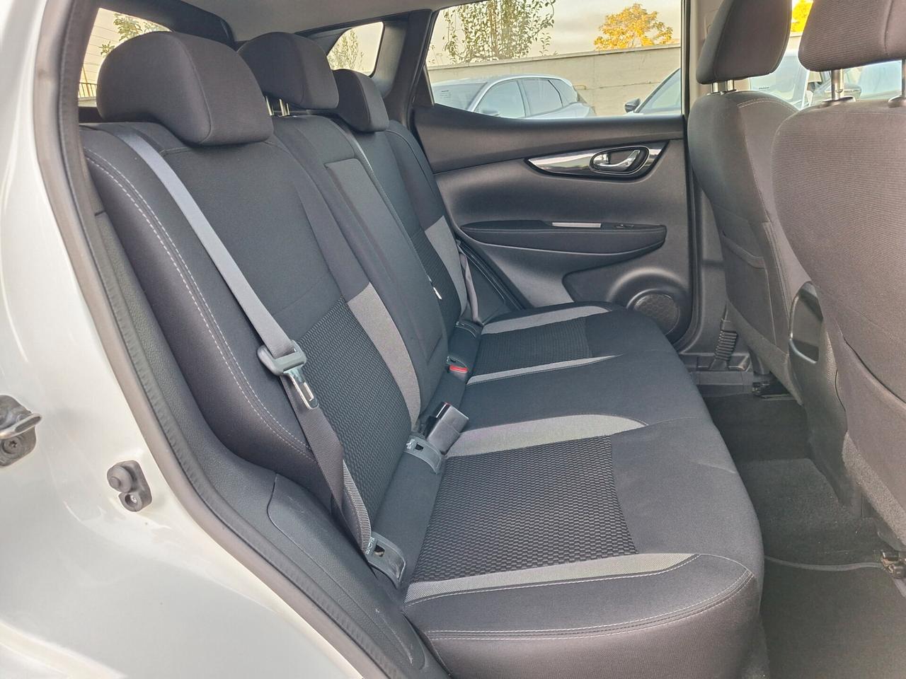 Nissan Qashqai BUSINESS 1.5 dCi 115cv AUTOMAT. NAV+RETROCAM. 2020