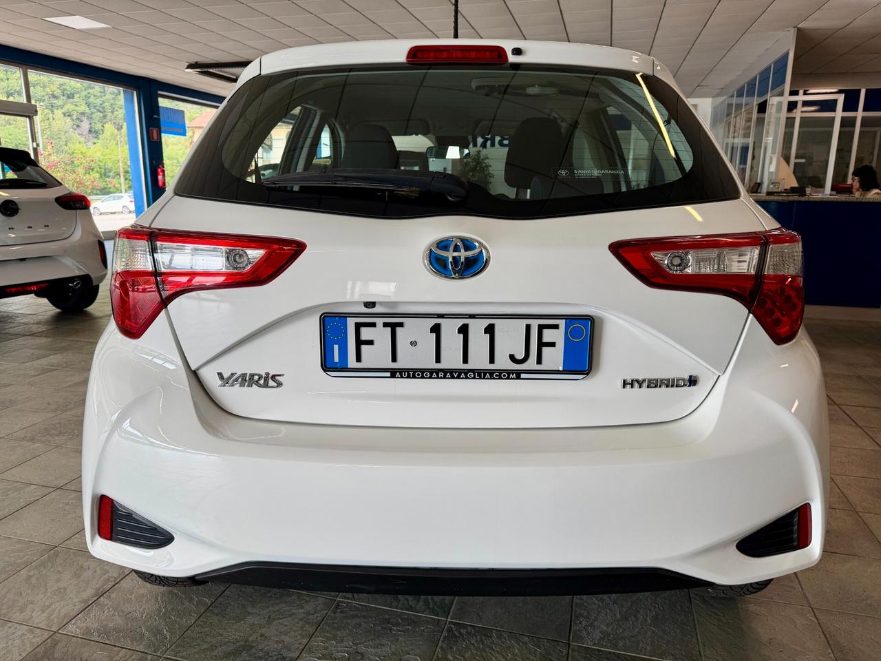 Toyota Yaris 1.5 Hybrid Active-CAMBIO AUTOMATICO-NEOPATENTATI-