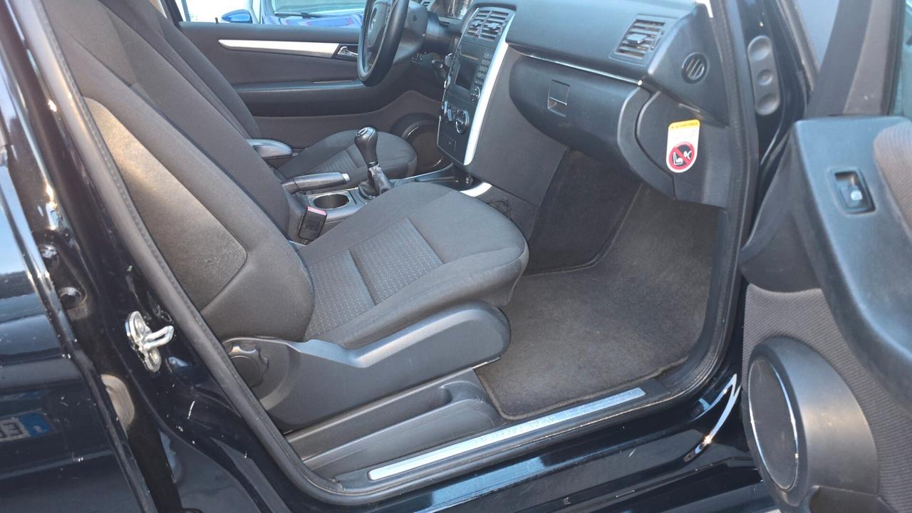 Mercedes-benz A 180 160 BlueEFFICIENCY