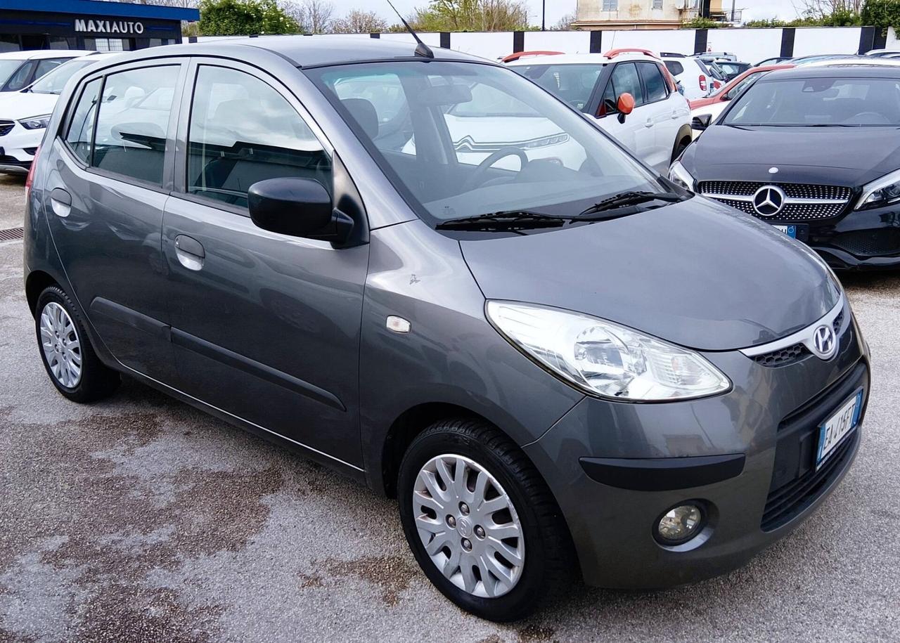 Hyundai i10 1.1 GPL CASA MADRE
