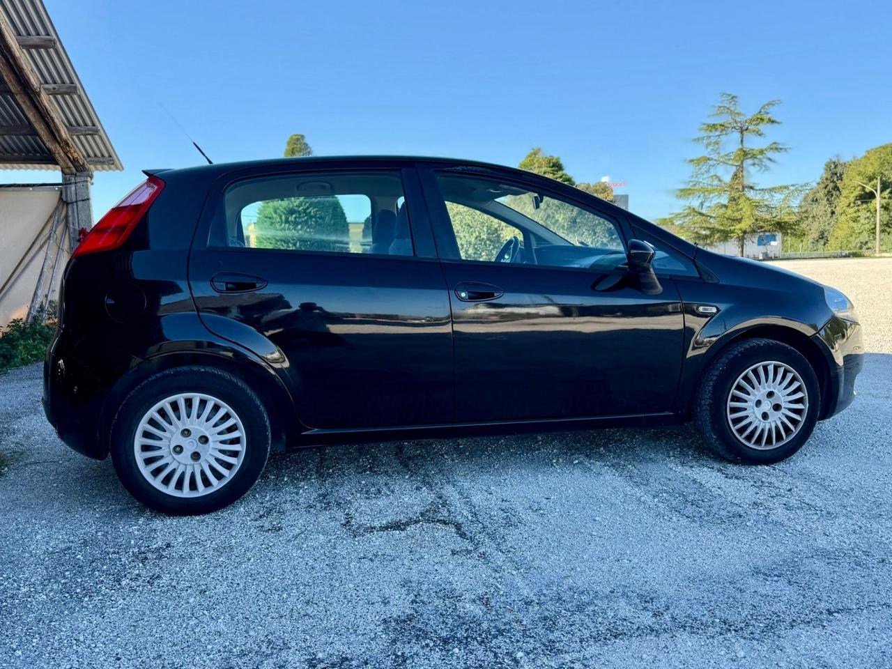 Fiat grande punto 1.2 benzina 65cv NEOPATENTATI