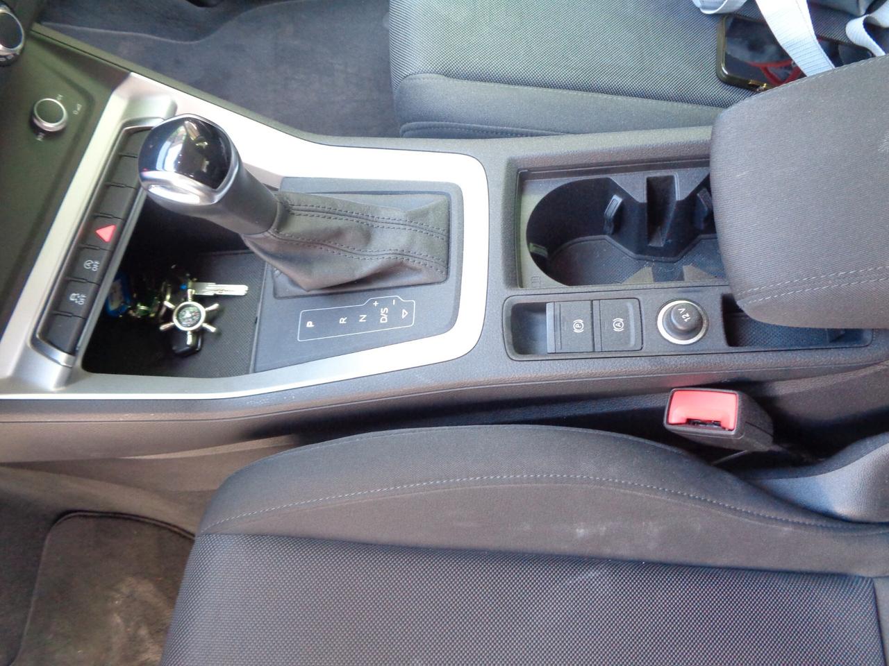 Audi Q3 35 TDI S tronic Business