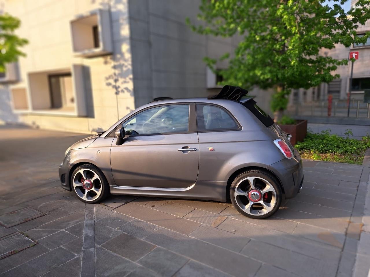 Abarth 500 C 1.4 Turbo T-Jet MTA