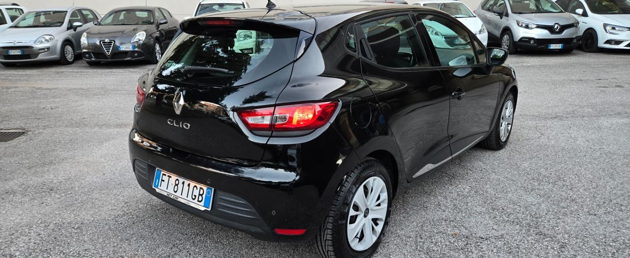 Renault Clio dCi 8V 90 CV 5 porte Moschino Life