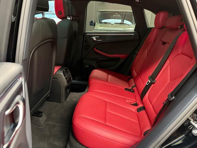 PORSCHE Macan 2.0