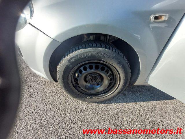 FIAT Punto Evo 1.3 Mjt 75 CV DPF 5 porte S&S Blue&Me NEOPATENTATI