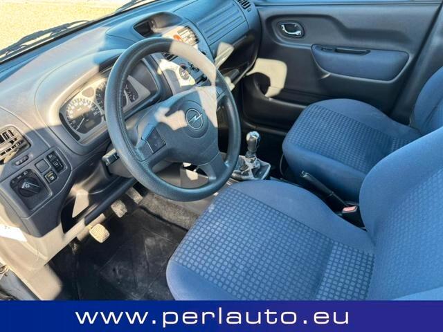 Opel Agila 1.2 16V Club