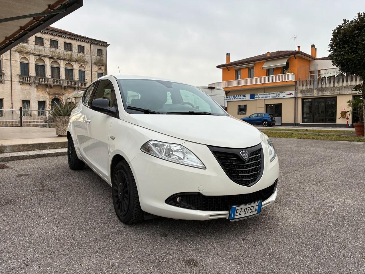 Lancia Ypsilon 1.2 69 CV GPL Ecochic Elefantino