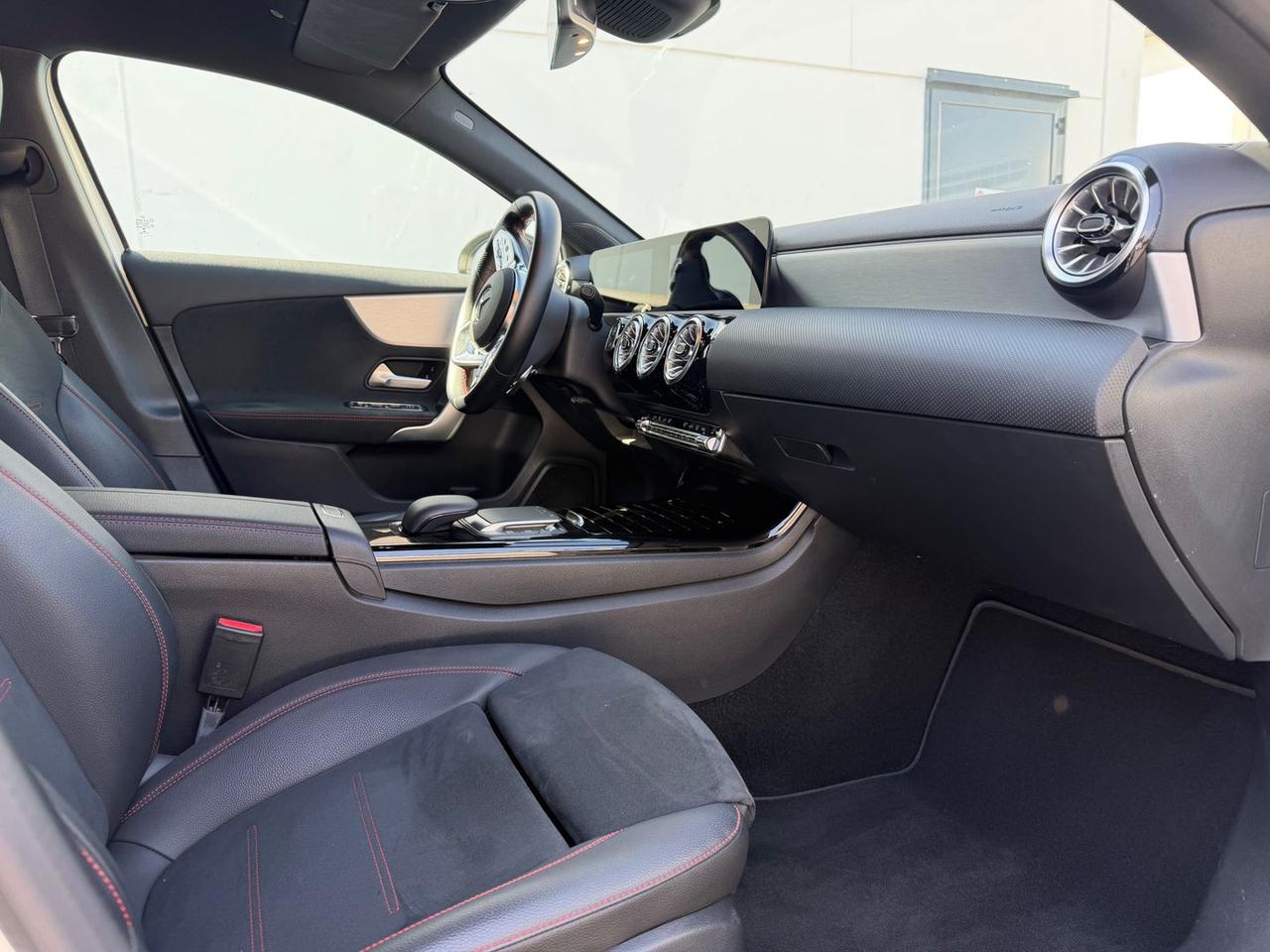 Mercedes-Benz A 180 180 D AMG Line Premium #10440