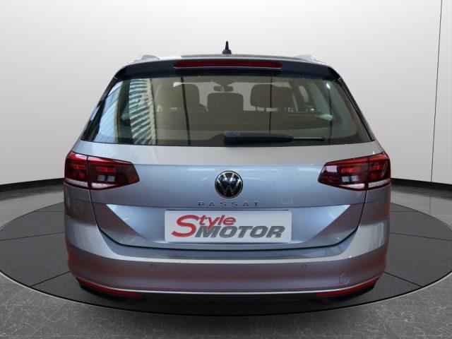 VOLKSWAGEN Passat Variant 2.0 TDI SCR EVO DSG Business
