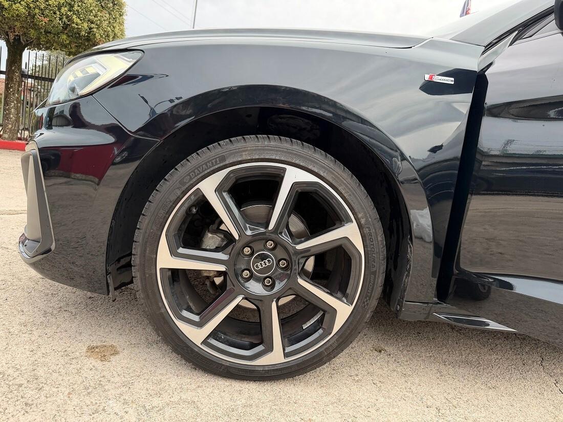 Audi A1 SPB TFSI S tronic line edition