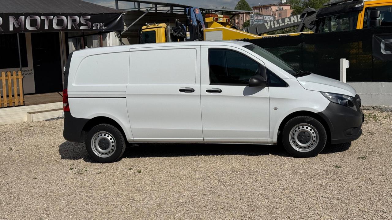 Mercedes-benz V 220 d Sport Long