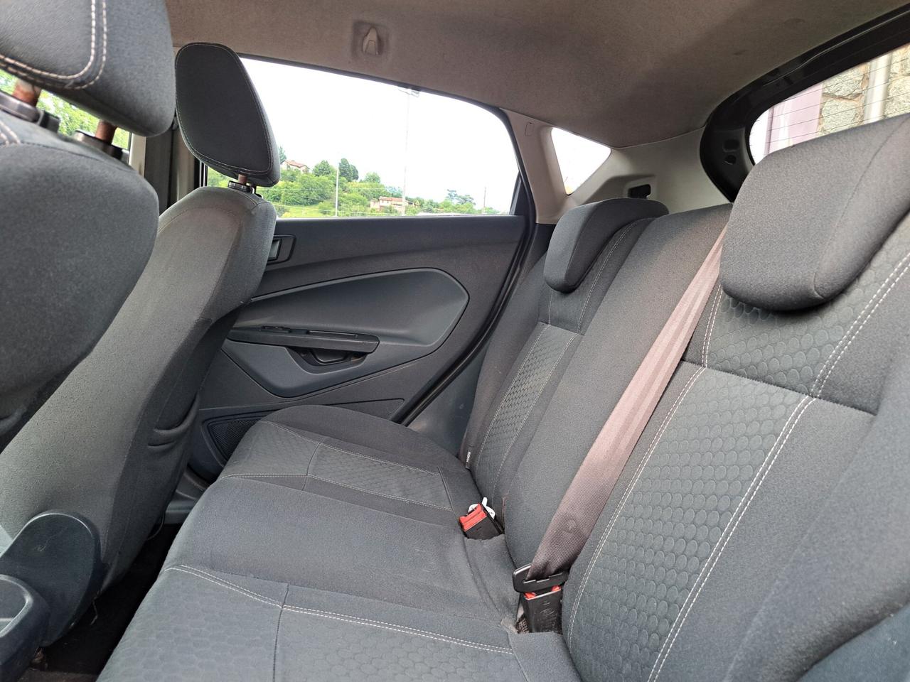 Ford Fiesta 1.4 TDCi 68CV 5 porte Titanium