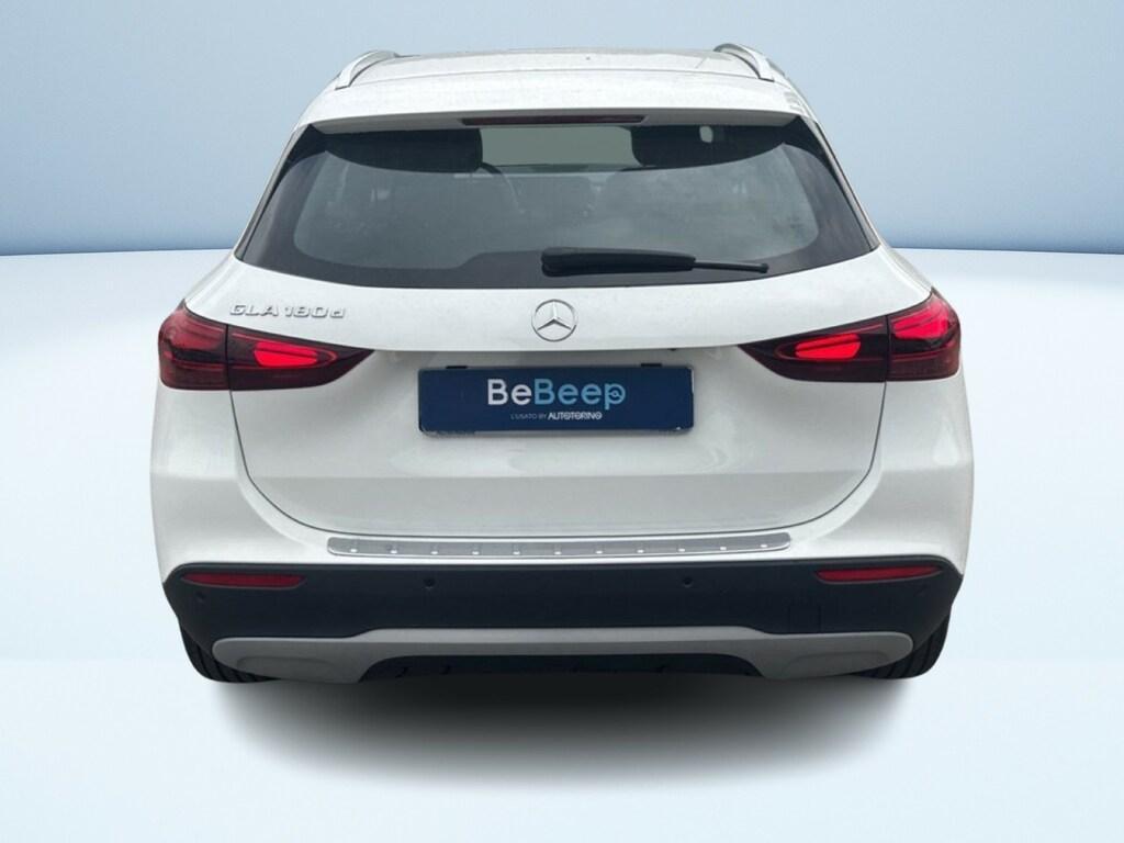 Mercedes GLA 180 180 D Advanced 8G-DCT
