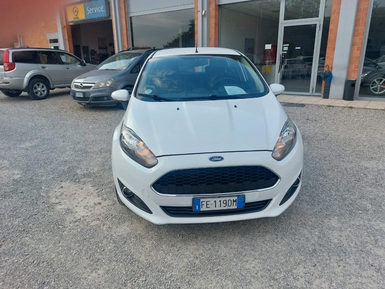 Ford Fiesta 1.4 5p. Bz.- GPL Titanium GPL CASA MADRE