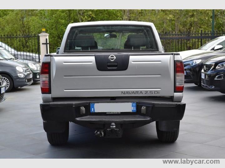 NISSAN Pick-up 2.5 TD 4p. Double Cab Navara