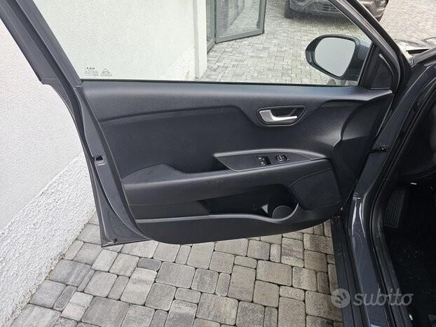 KIA Stonic URBAN 1.2 DPI 84CV