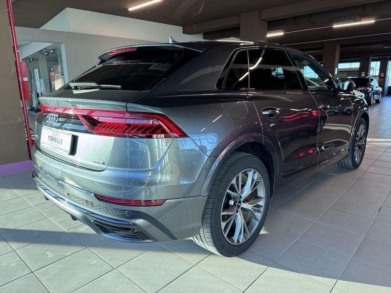 Audi Q8 50 TDI 286cv quattro tiptronic Sport