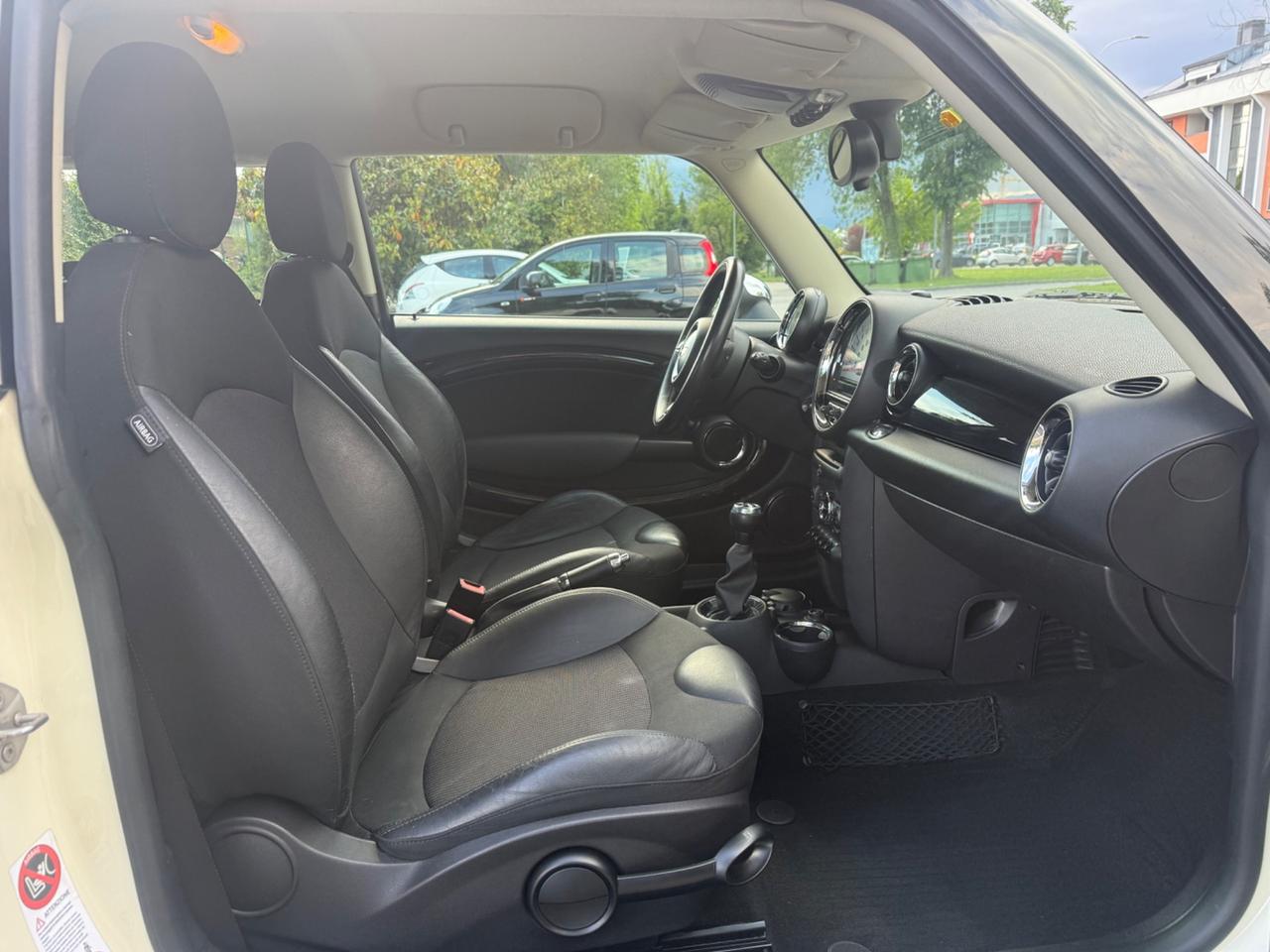 Mini 1.6 16V Cooper D unica proprietaria ok neopatentati