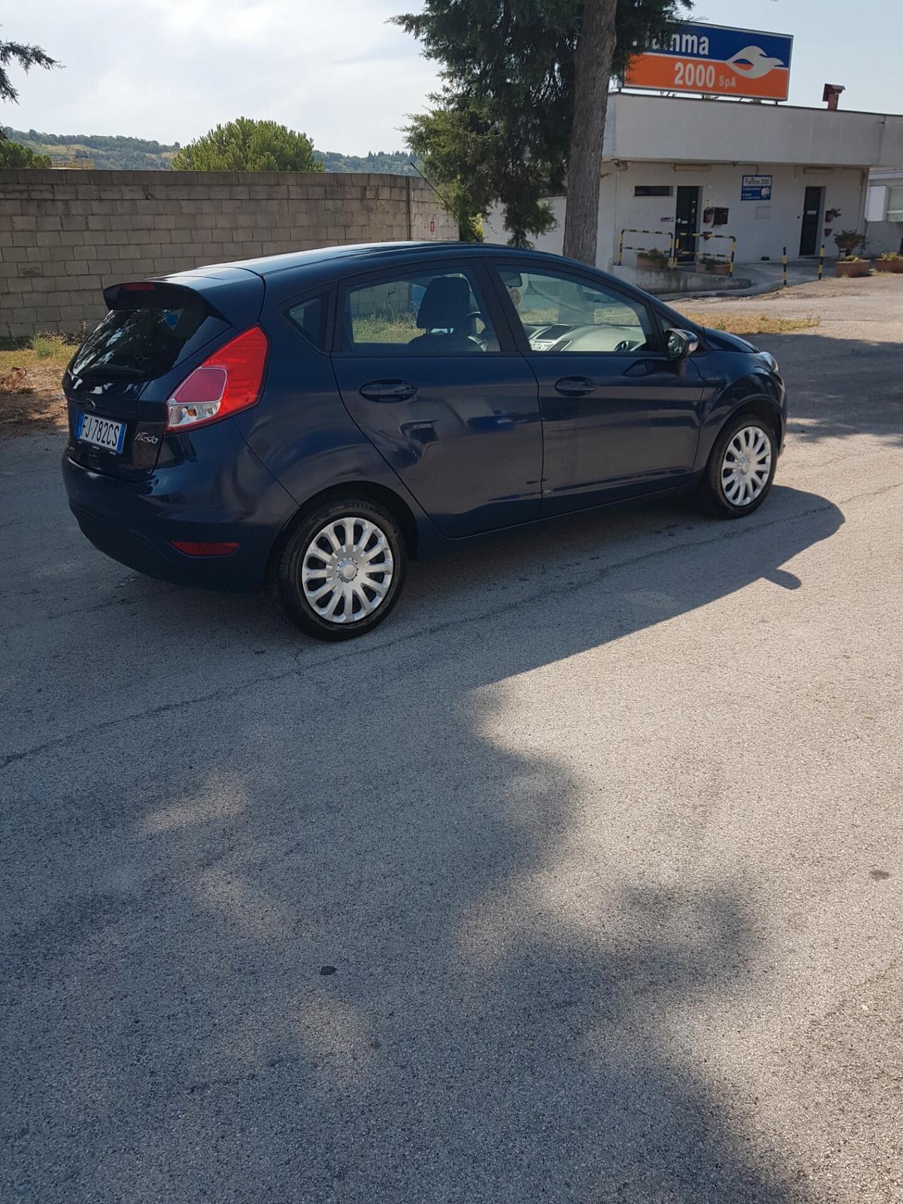Ford Fiesta 1.5 TDCi 75CV 5 porte Titanium