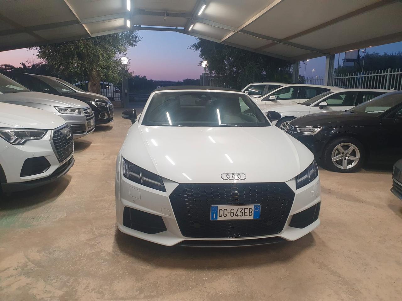 Audi TT Roadster 2.0 TFSI S line