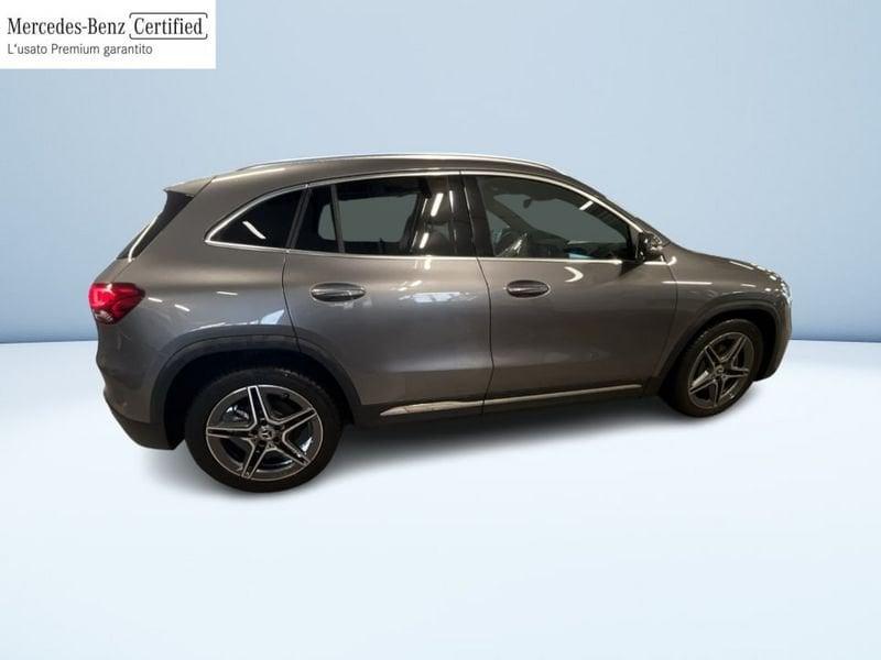 Mercedes-Benz GLA 200 D PREMIUM 4MATIC AUTO