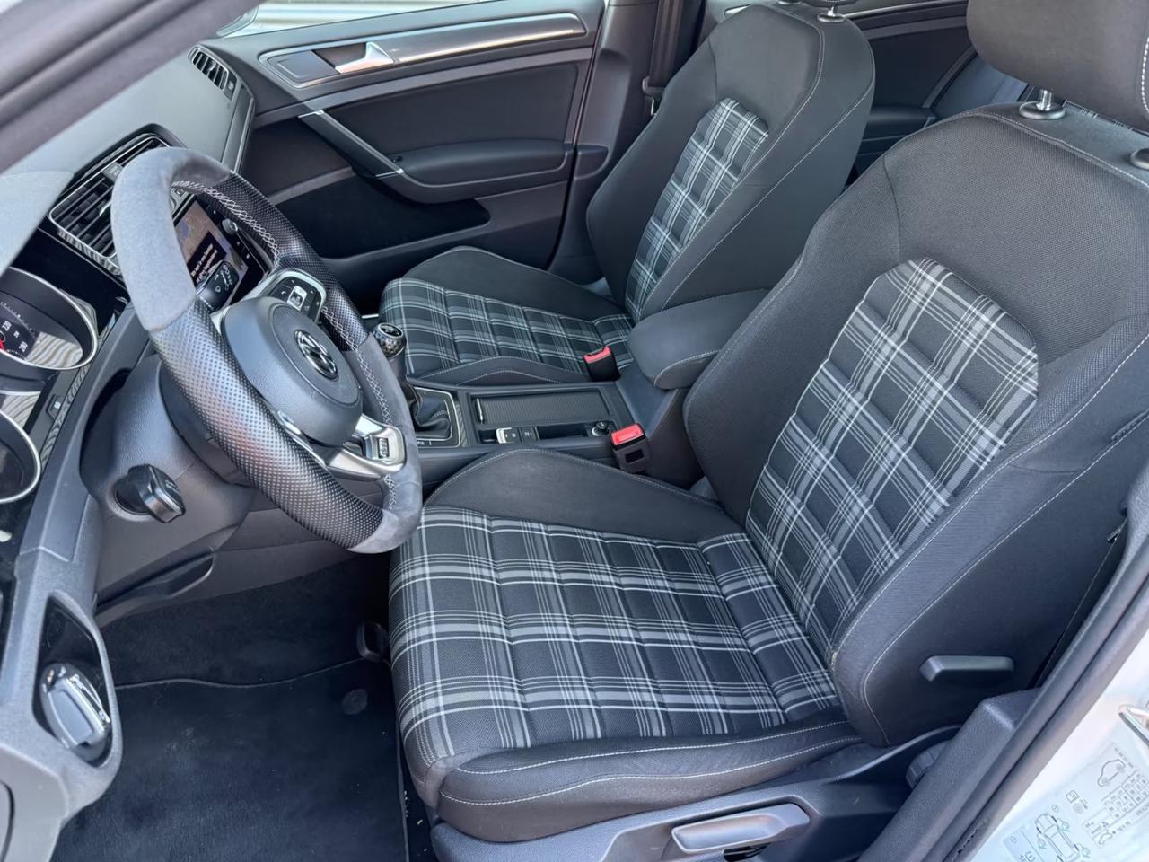 Volkswagen Golf GTD 2.0 TDI 5p. BlueMotion Technology