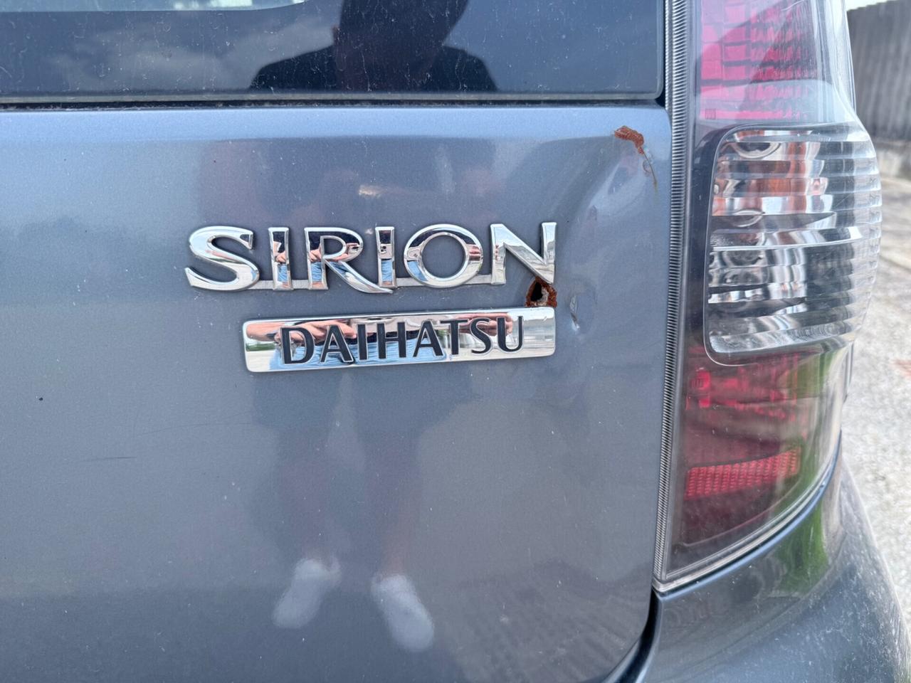 Daihatsu Sirion Momo design