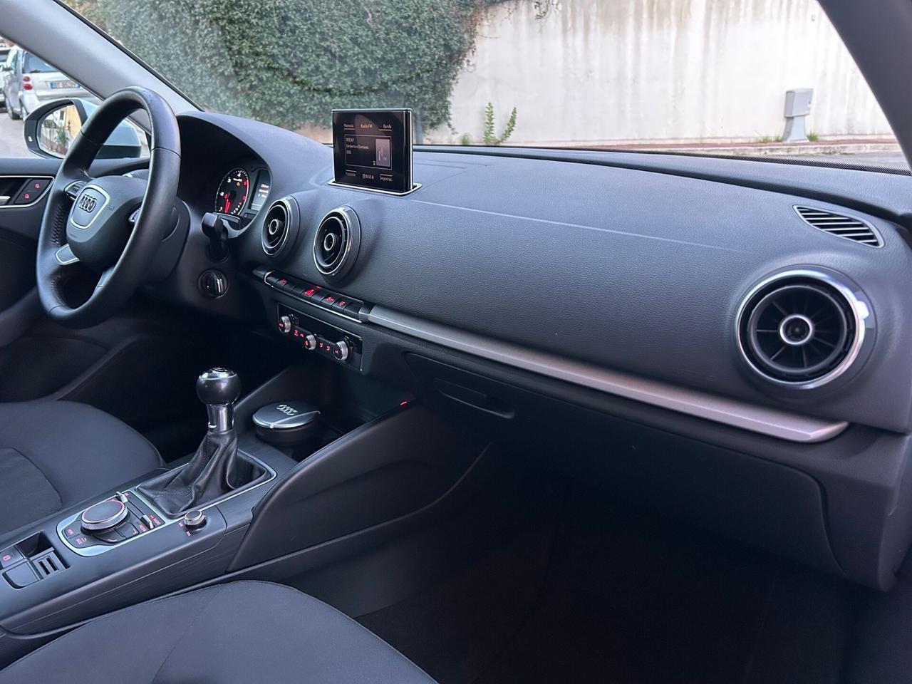 Audi A3 SPB 1.6 TDI Ambition ideale per neopatenta