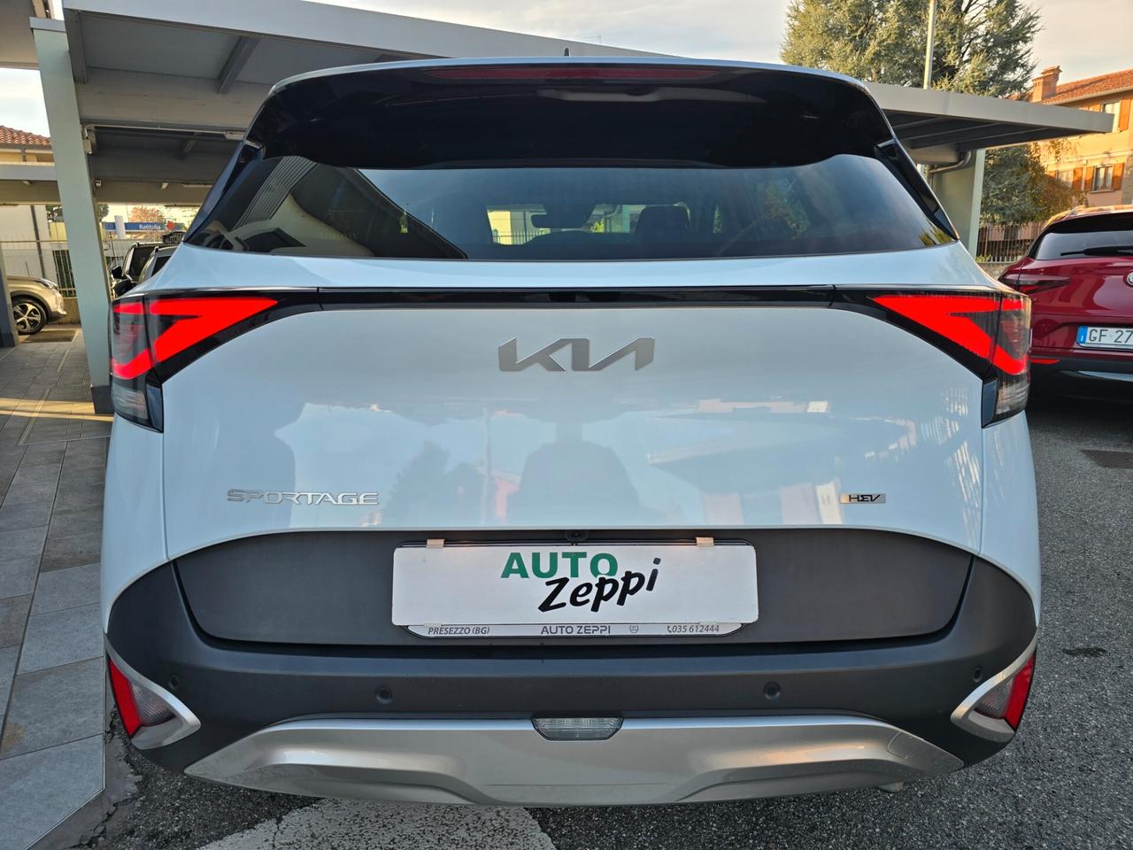 Kia Sportage 1.6 Tgdi 180cv HEV STYLE Aut. / FULL HYBRID