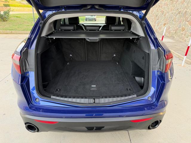 ALFA ROMEO Stelvio 190CV Q4 SPRINT+F1+19Y+PINZEGIALLE+VSCURI