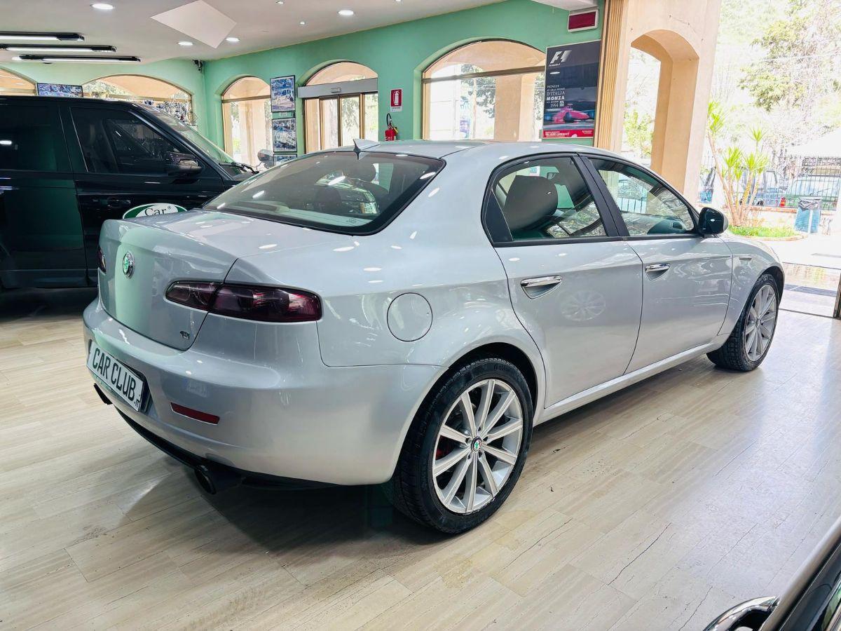 Alfa Romeo 159 1.9 JTDm 150cv 16V Distinctive Akrapovic