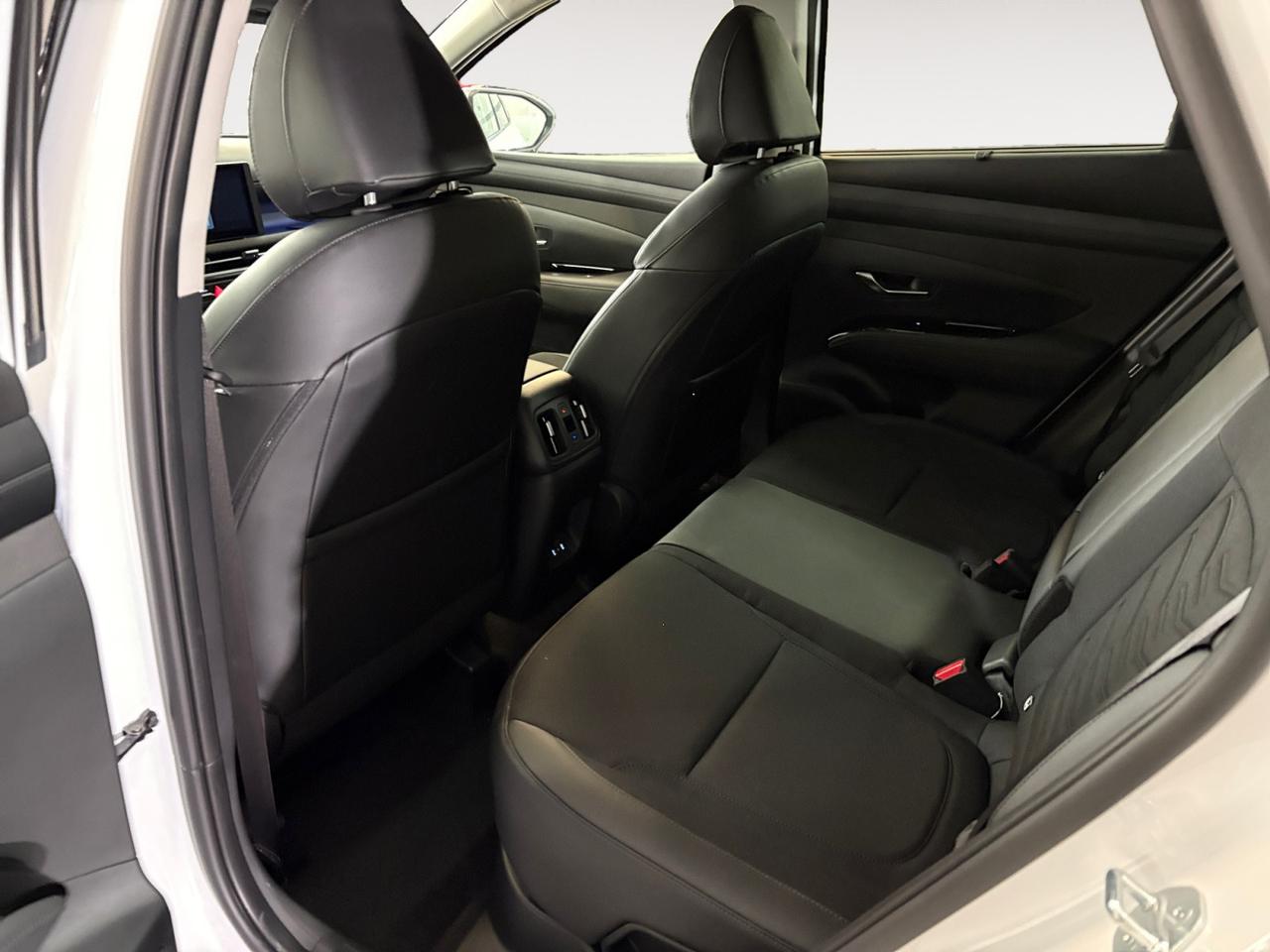 HYUNDAI TUCSON PE 1.6HEV AT 2WD EXELLENCE