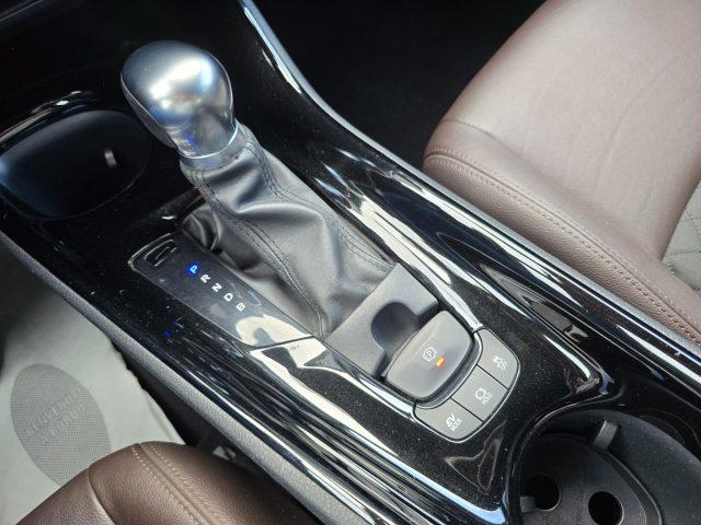 TOYOTA C-HR 1.8 Hybrid E-CVT Lounge