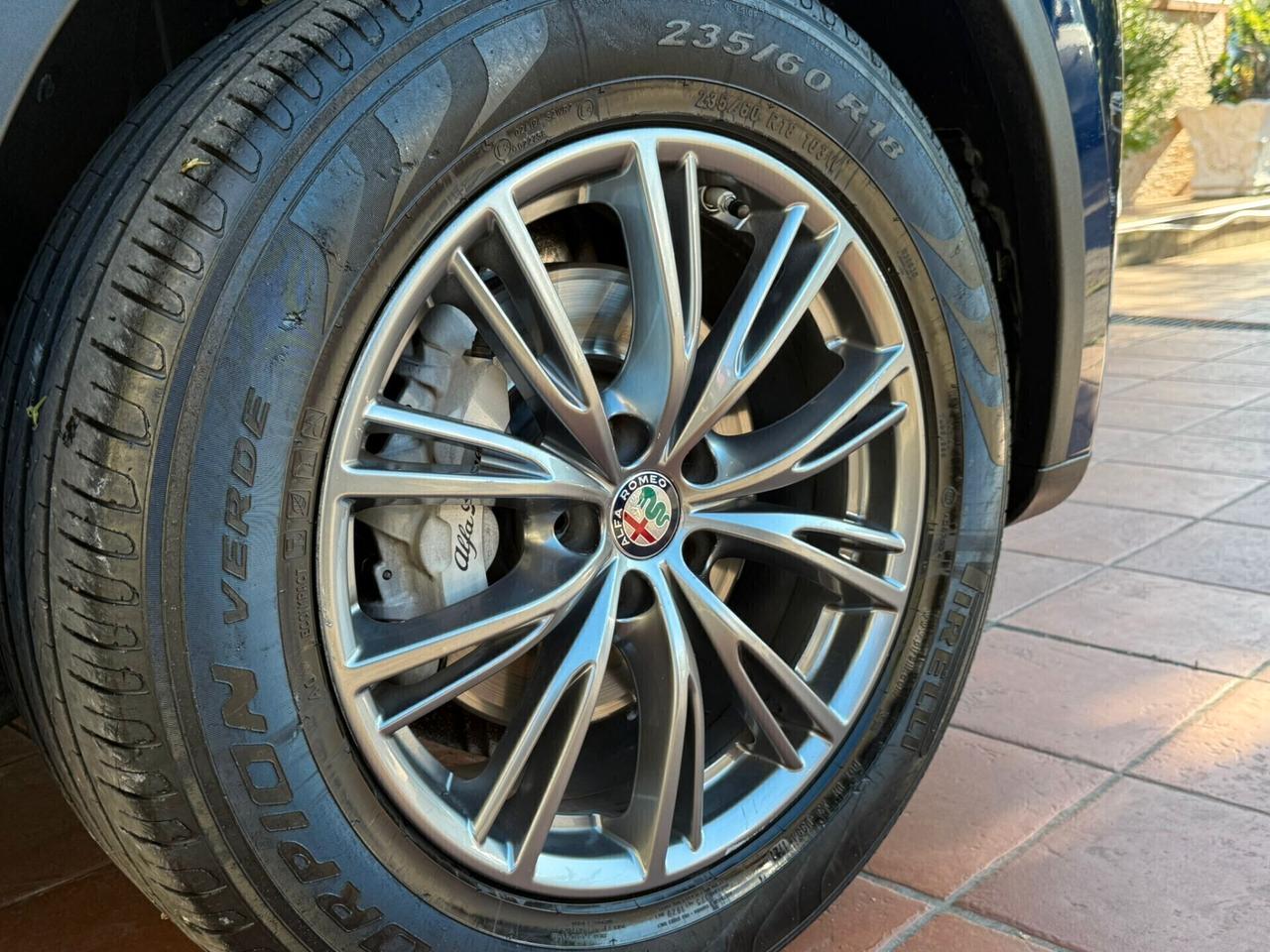 Alfa Romeo Stelvio 2.2 TD 180CV AT8 Q4 Business