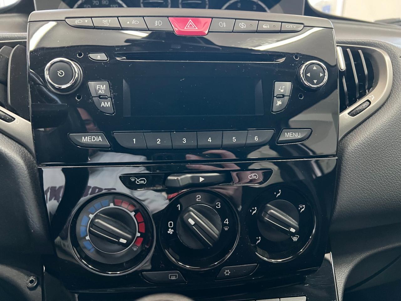 Lancia Ypsilon 1.3 MJT 16V 95 CV 5 porte S&S Platinum