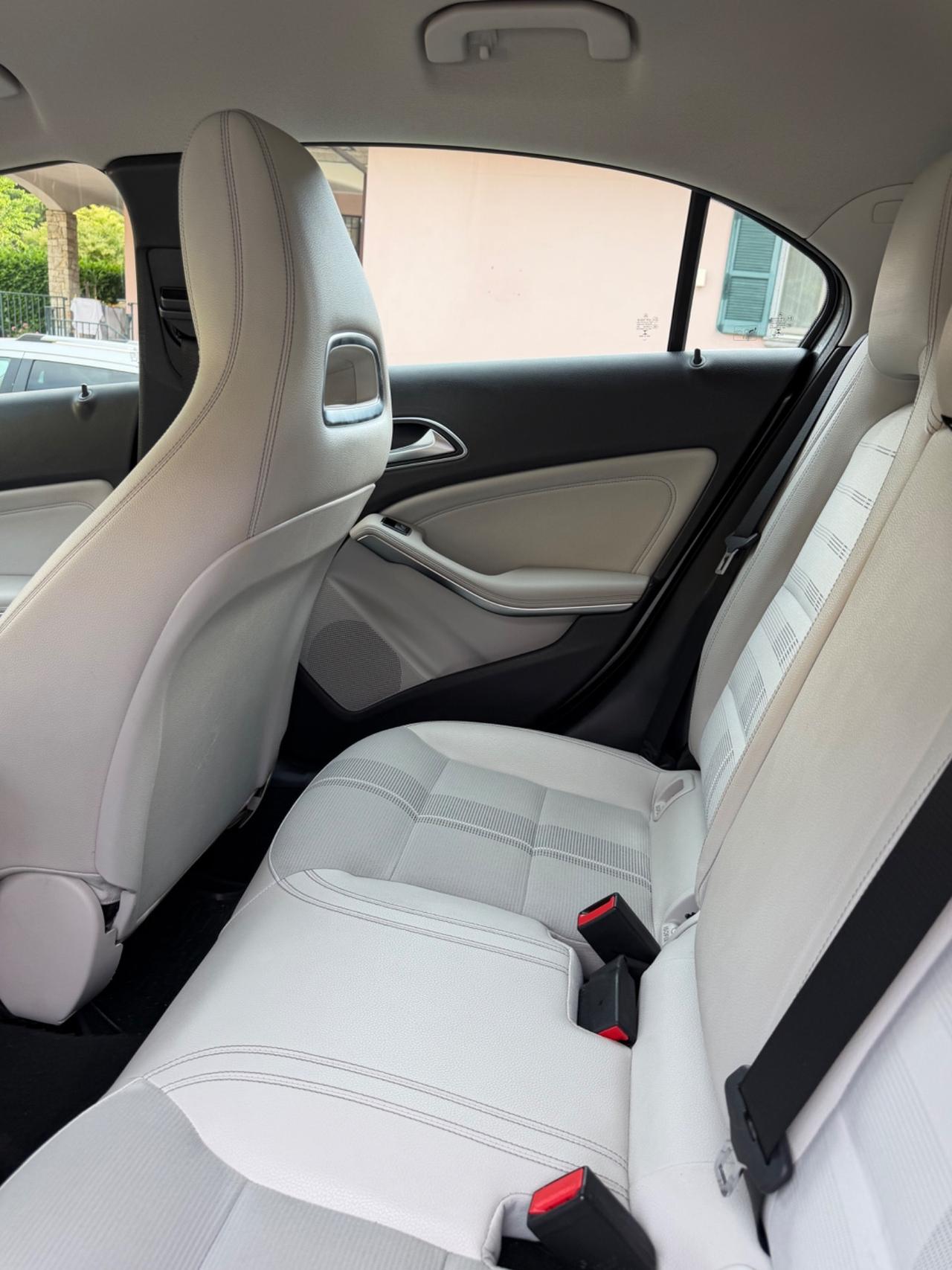 Mercedes-benz A 160 CDI BLUEEFFICIENCY SPORT KMCERT UNICOPR