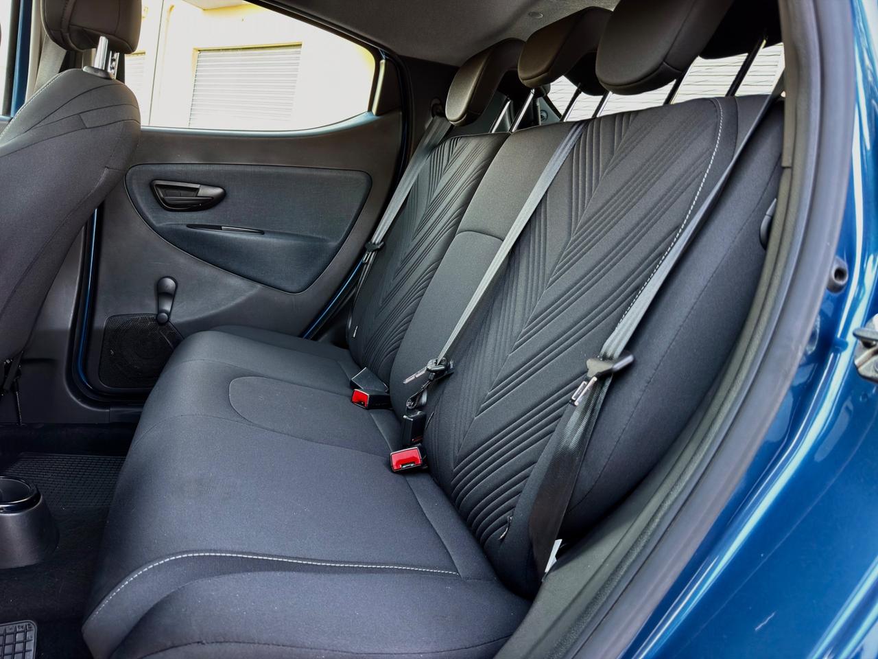 Lancia Ypsilon 1.0 FireFly 70cv Hybrid 2023 - 31.000KM