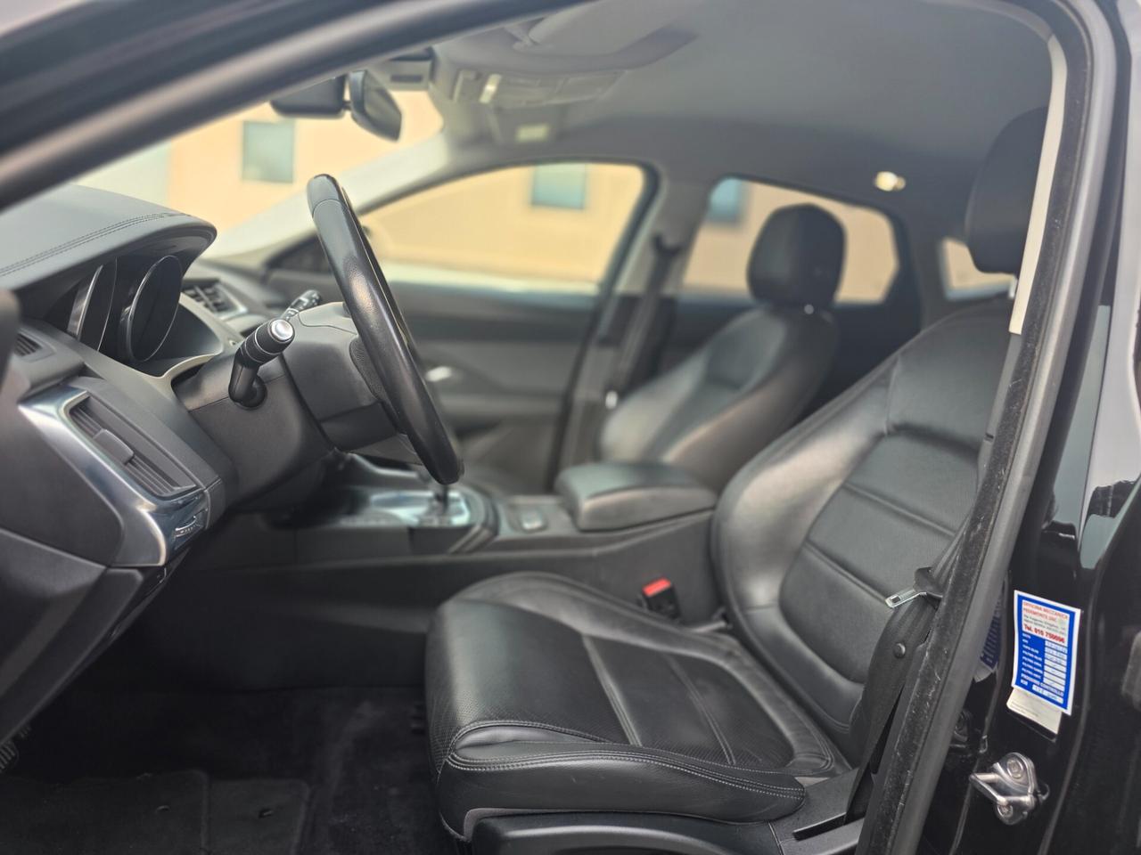Jaguar E-Pace 2.0D 150 CV AWD aut. R-Dynamic HSE