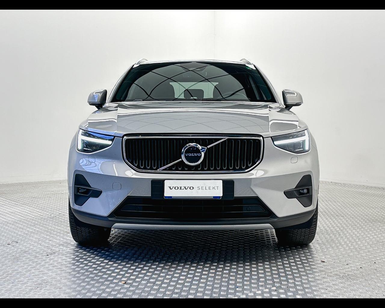 VOLVO XC40 (2017-->) - XC40 B3 automatico Core