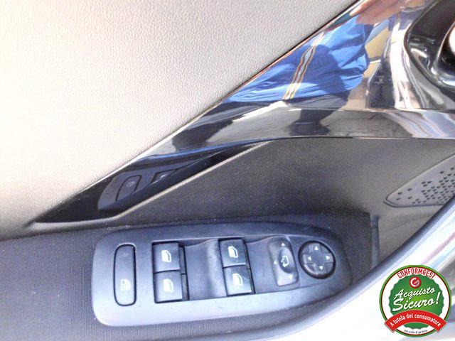 PEUGEOT 208 1.4 8V HDi 68CV 5p. Allure