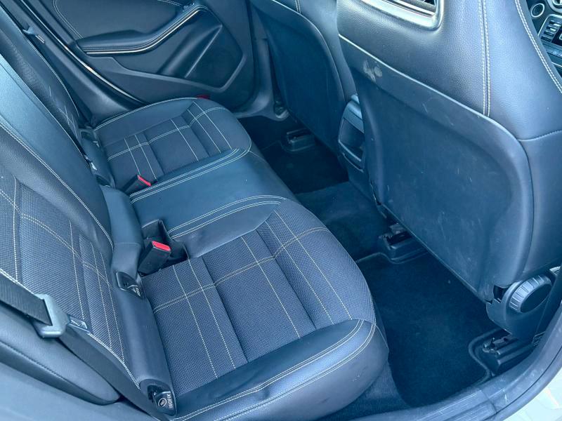 Mercedes CLA Berlina 200 1.8 DIESEL 100 CV cdi Premium