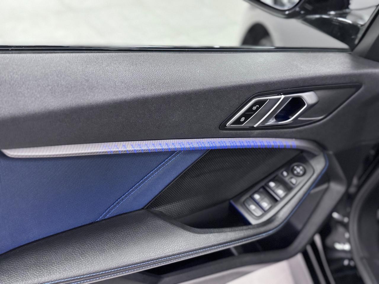 Bmw 116 116d 5p. Msport