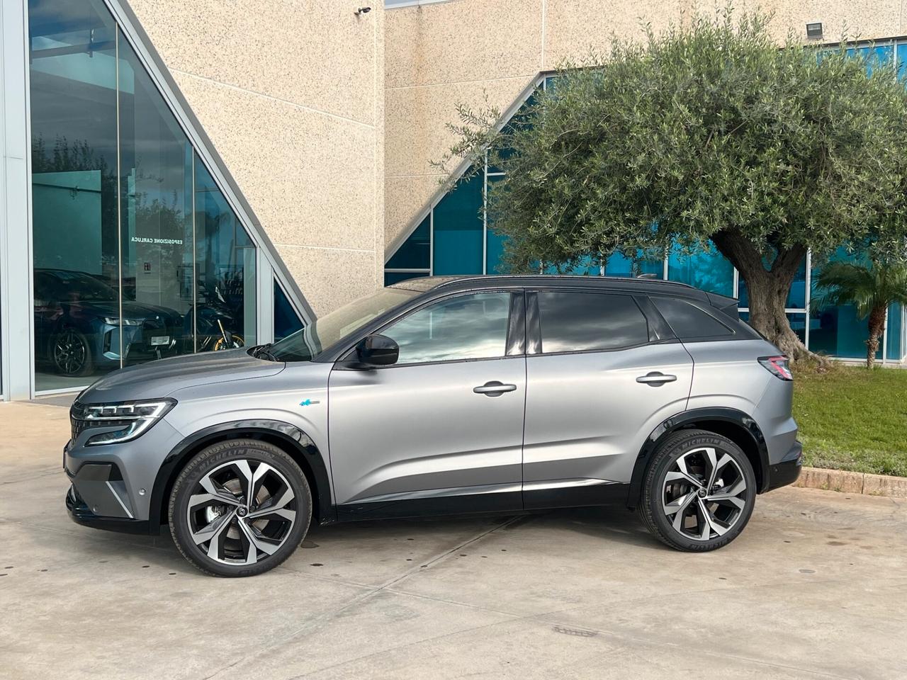 Renault Austral E-Tec 200cv full hybrid AUTOCARRO IN OFFERTA-N1