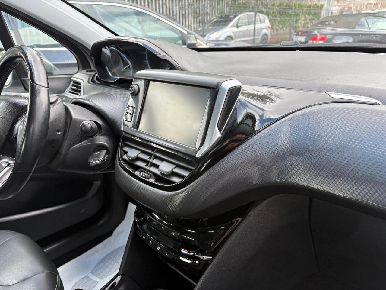 Peugeot 2008 PureTech 82 S&S Allure