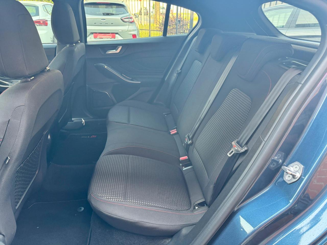 Ford Focus 1.0 EcoBoost Hybrid 125 CV 5p. ST-Line
