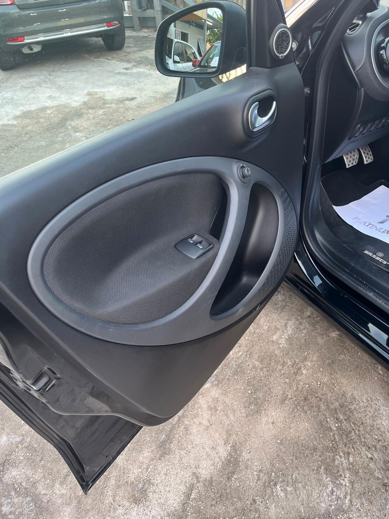 Smart ForFour 90CV 0.9 Turbo Brabus Style