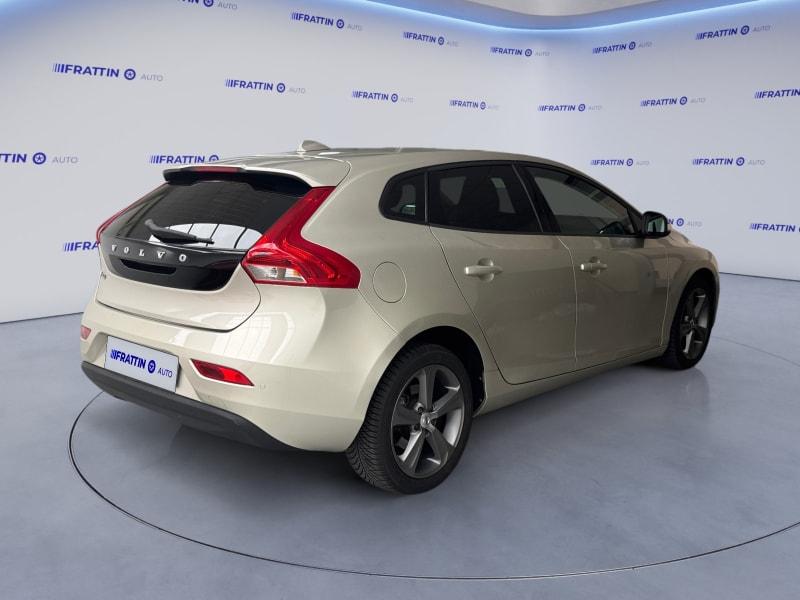 VOLVO V40 D2 BUSINESS